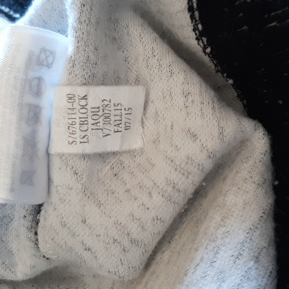 Banana Republic Long Sleeve Sweatshirt - Picture 7 of 7